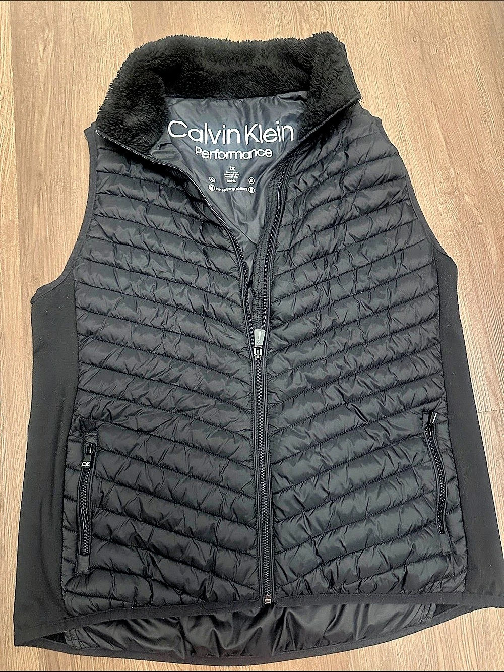 Calvin Klein Performance Chevron Quilted Puffer Vest in Black
